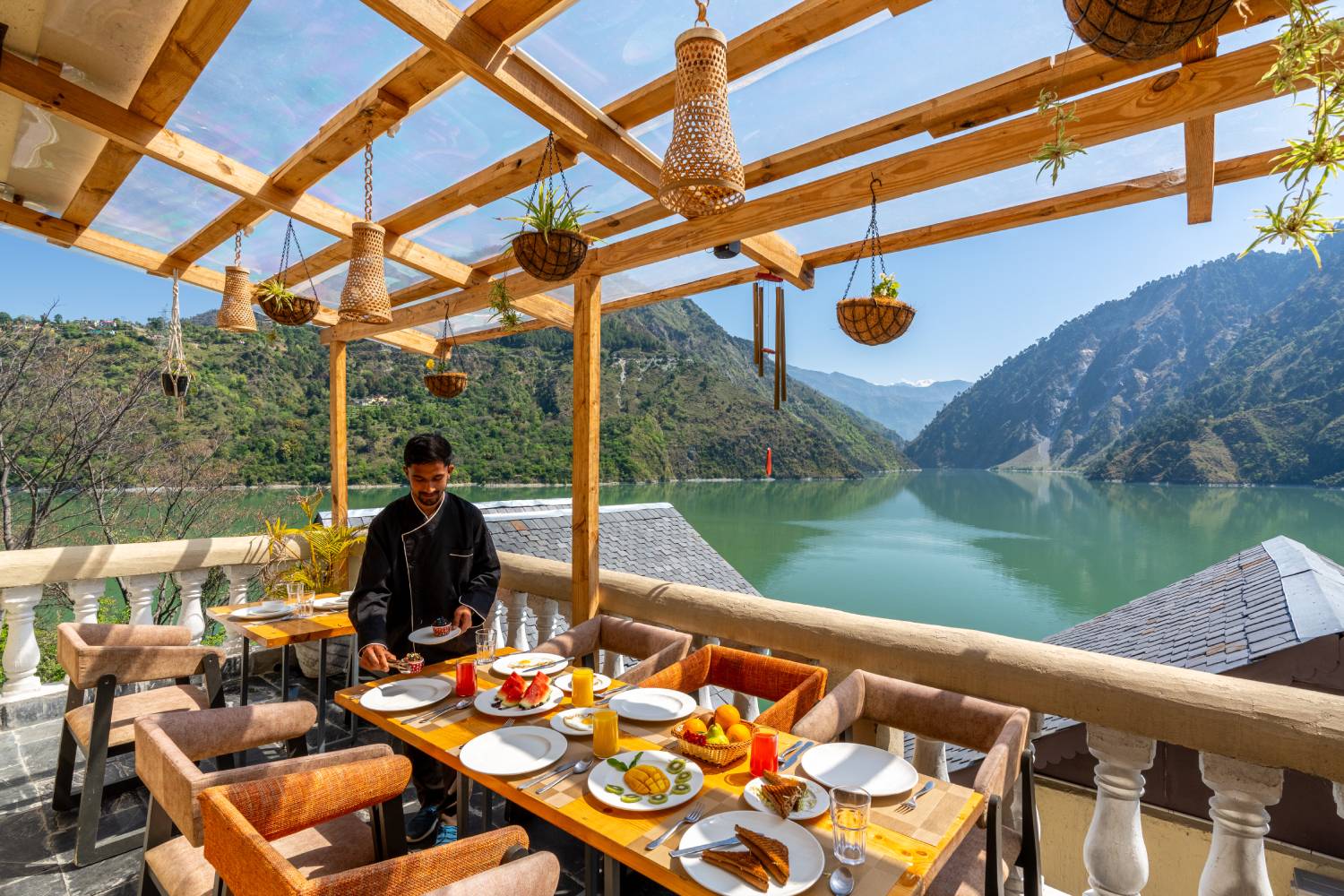 Fresh vegetarian multi-cuisine dishes plated at the Panchtatva restaurant